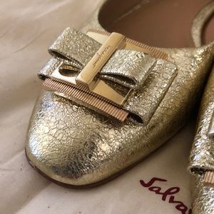 Ferragamo gold shiny metallic (foil) loafers